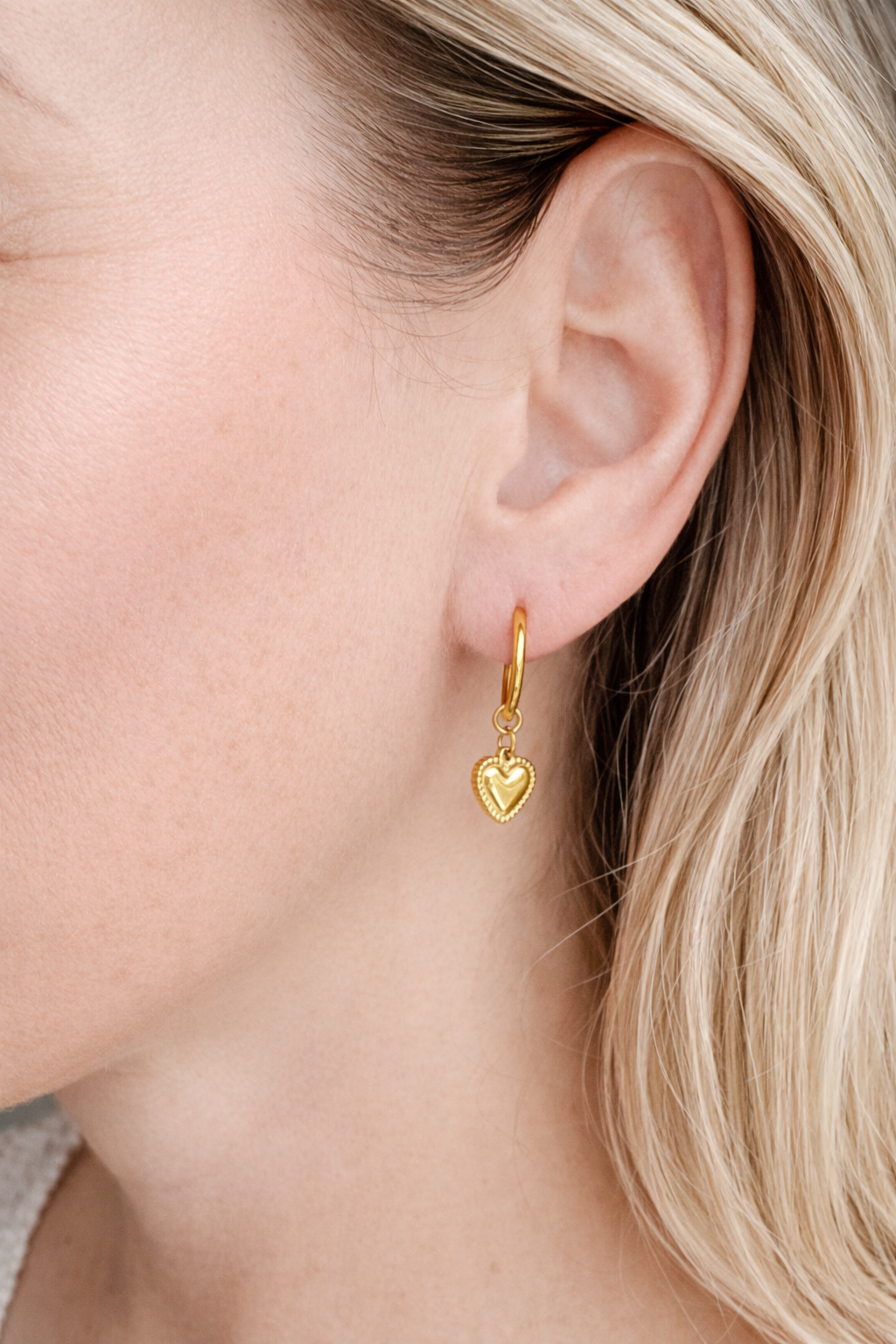 Stevie Heart Pendant Earrings